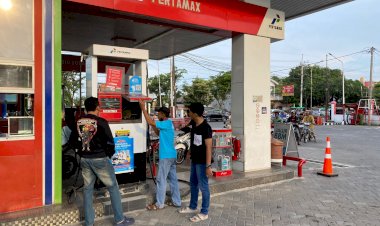 Polres-Pamekasan-Sidak-SPBU-Jelang-Mudik-Lebaran-Pastikan-Stok-dan-Takaran-BBM-Aman